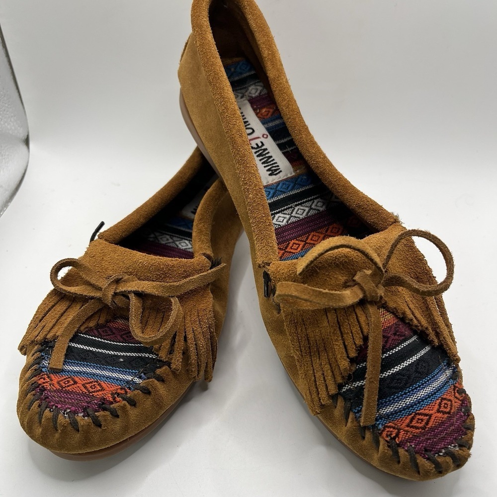 Minnetonka Women's 8 Moccasins Brown Decorative Striped Toe Accents Rubber Sole